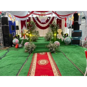 TRANG TRI SAN KHAU FULL HOA TUOI