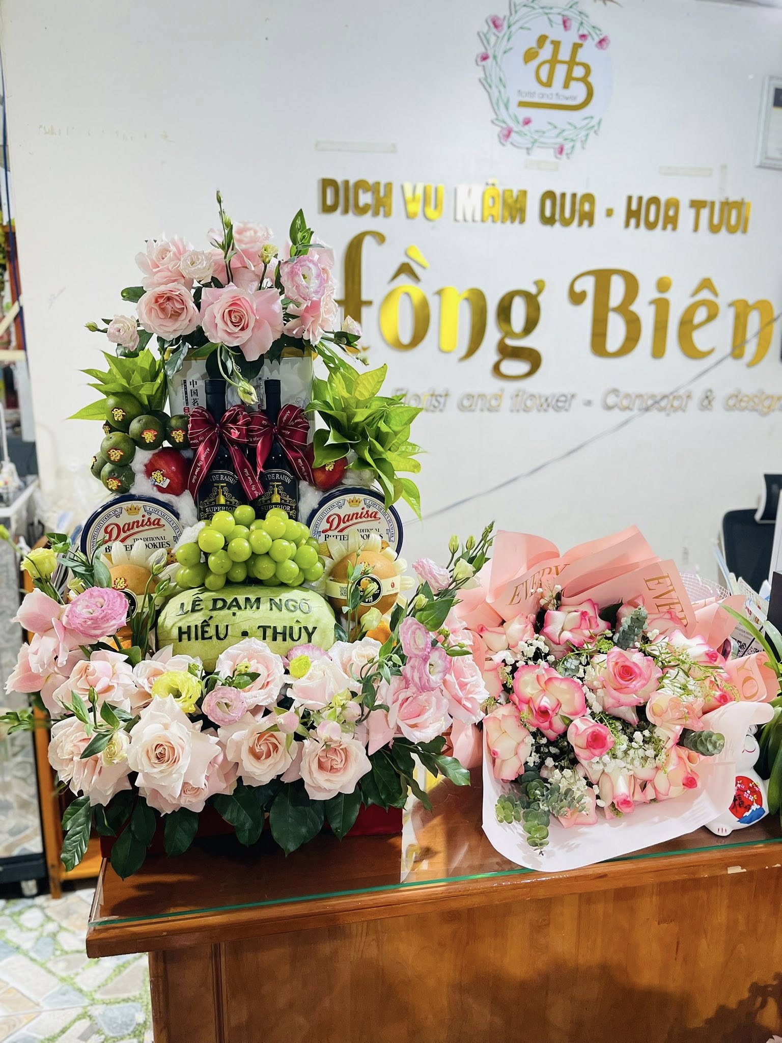 MÂM QUẢ DẠM NGÕ