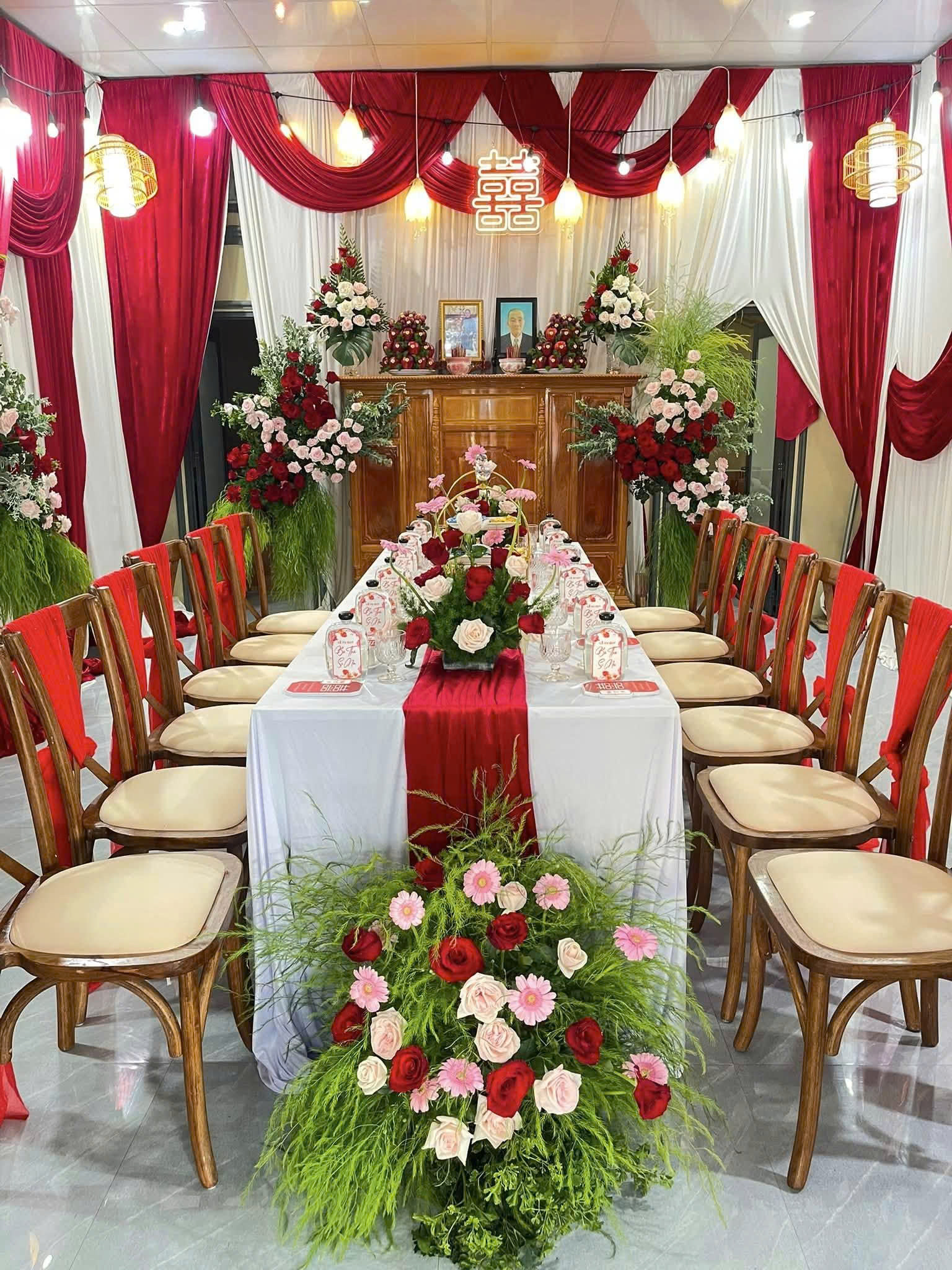 GIA TIÊN TONE ĐỎ