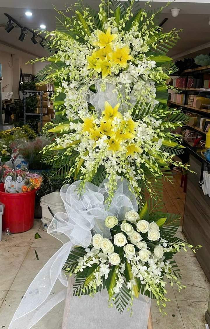 HOA CHIA BUỒN TÔN KÍNH