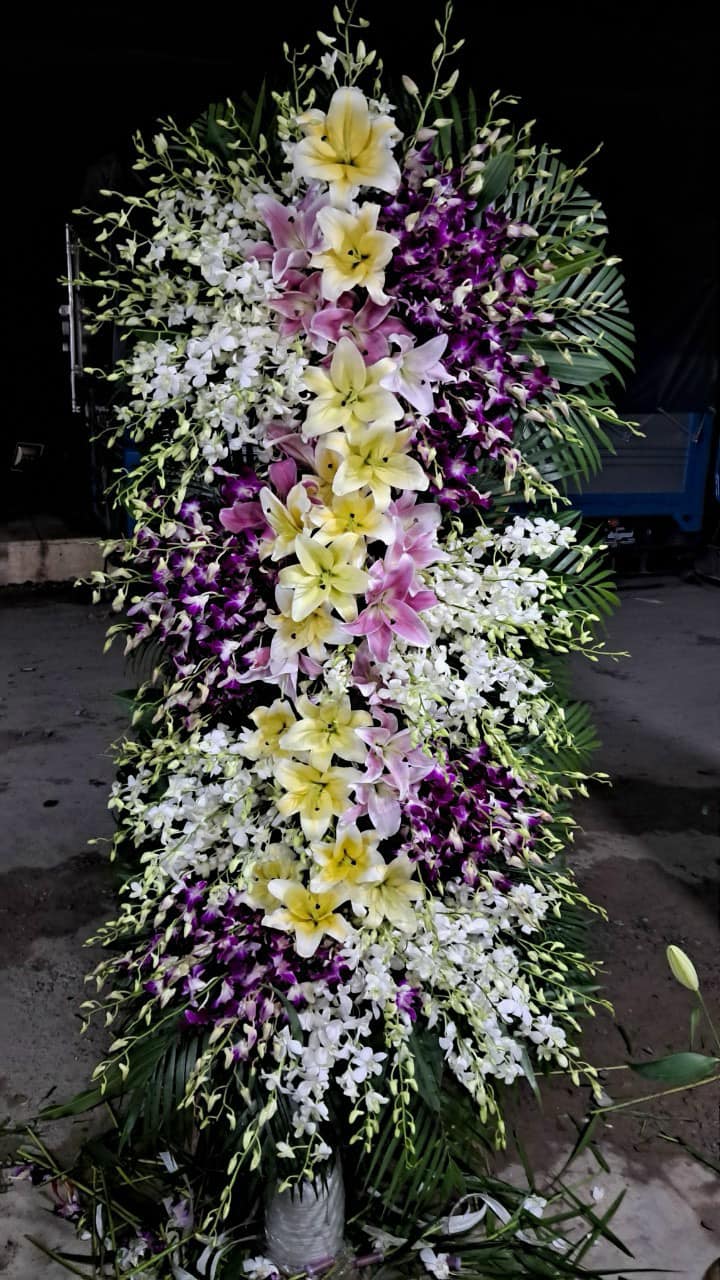 Kệ hoa viếng 4 tầng