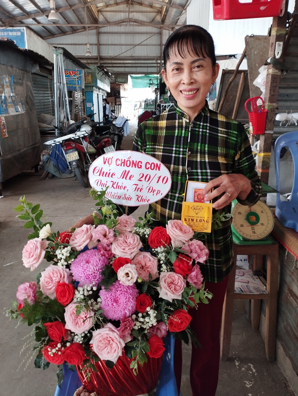 HOA TẶNG MẸ