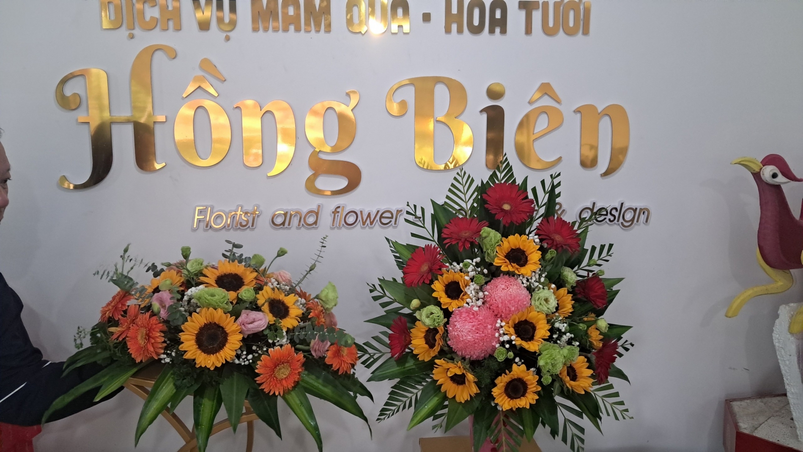 trang trí gia tiên hướng dương 